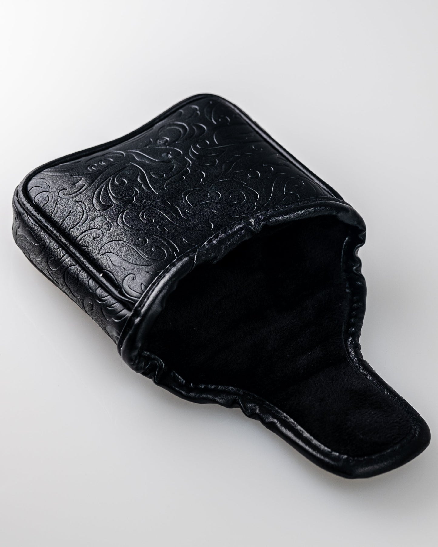 Black and gold mallet putter cover featuring an Ace of Spades design, designed for sleek golf style and protection.