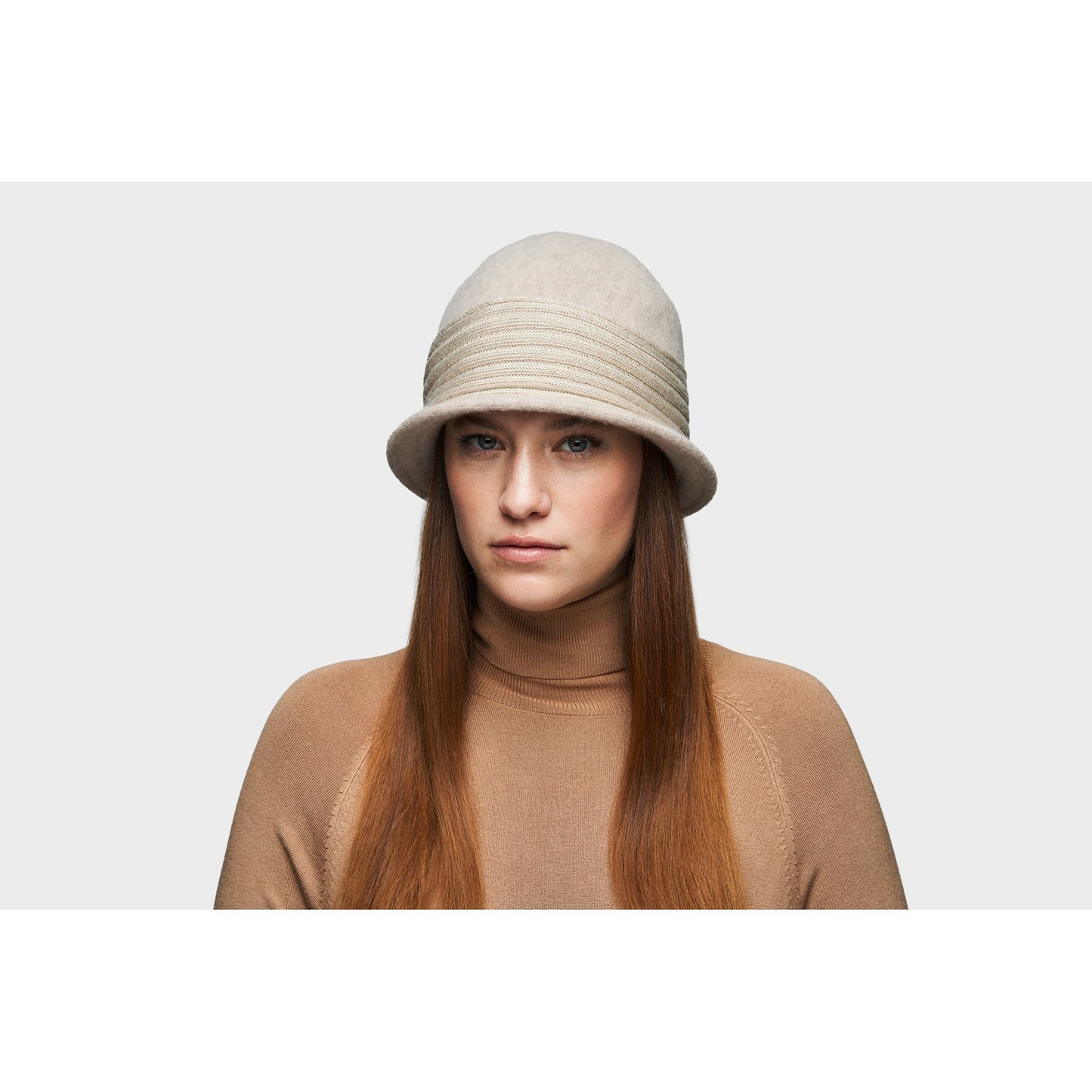 CLARA CHAPEAU CLOCHE EN LAINE DOUCE
