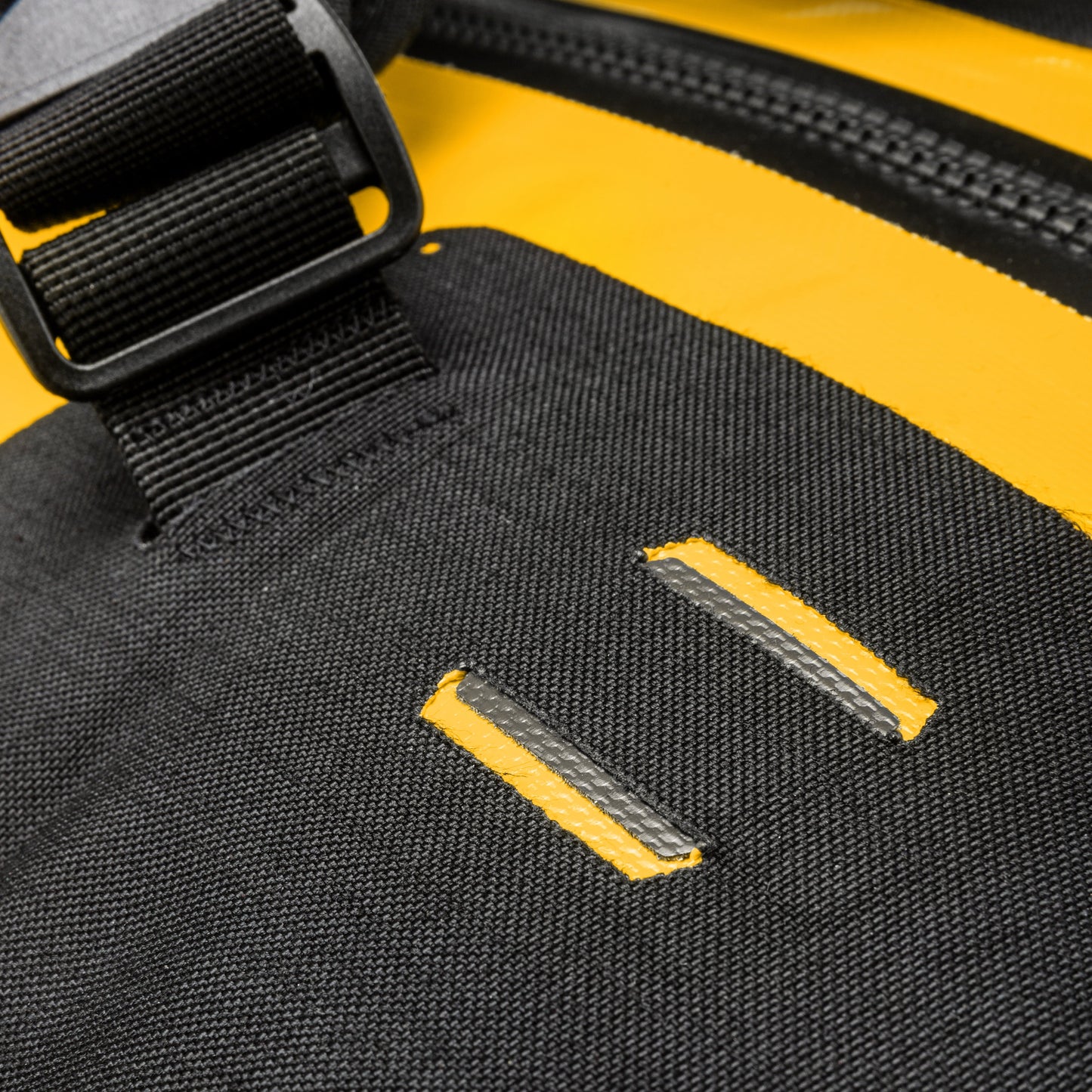 ORTLIEB TRAVEL BAG DUFFLE RS BLACK 85L