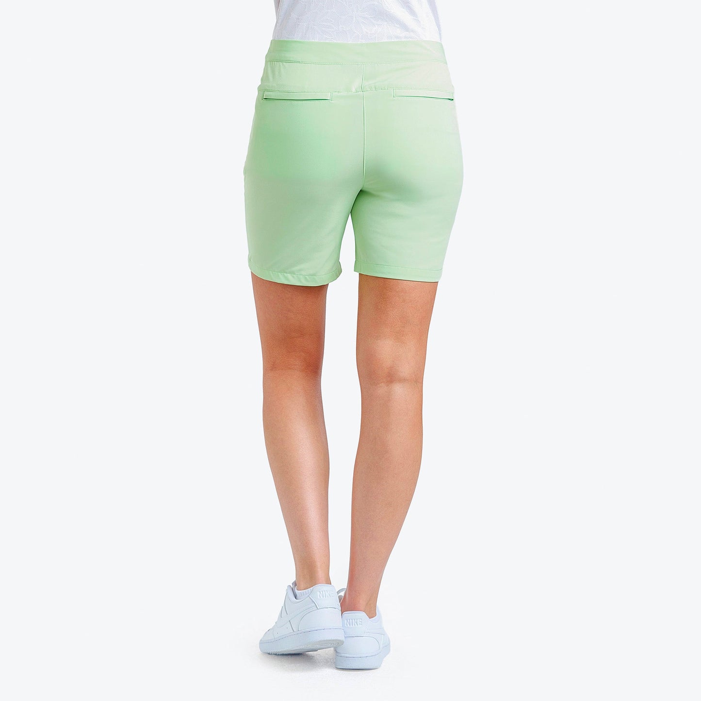 SHORT NAEVA