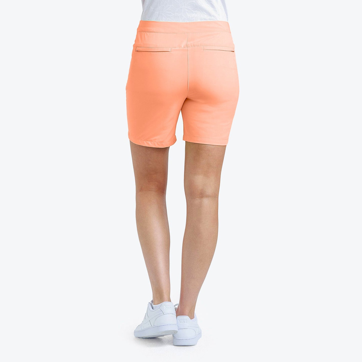 SHORT NAEVA