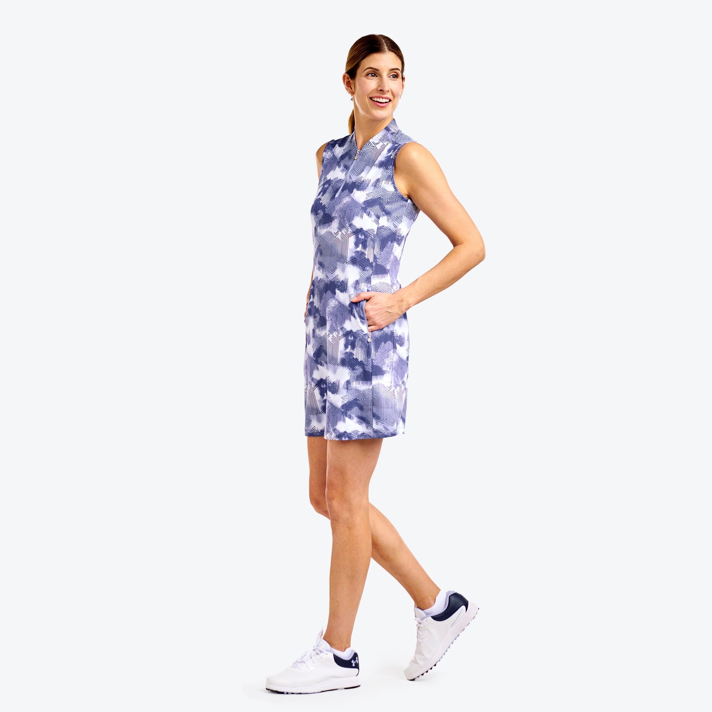 LEANNA ROBE