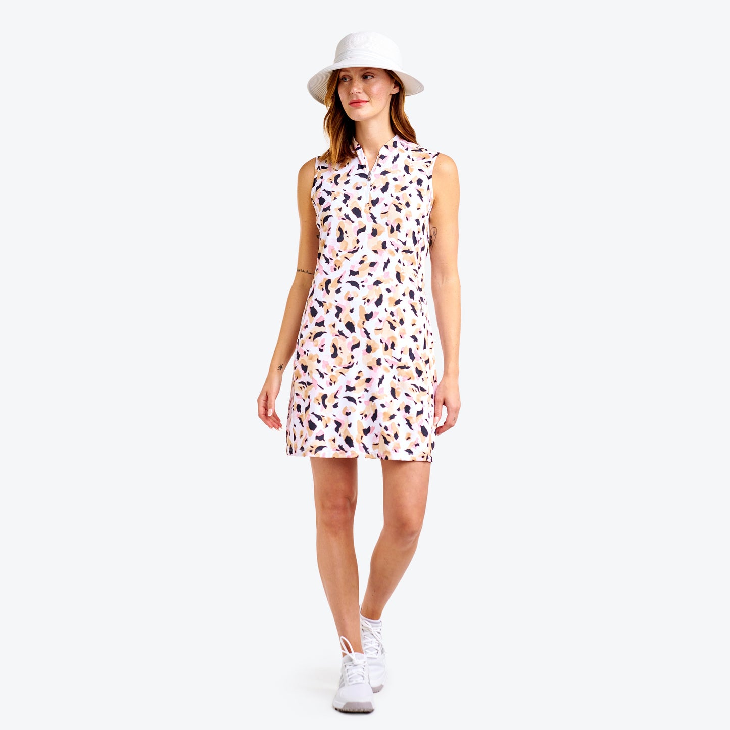 LEANNA ROBE