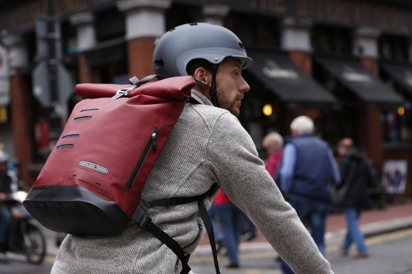 Ortlieb Backpack Commuter-Daypack- Cyber Blue/Cyber Pink 21L