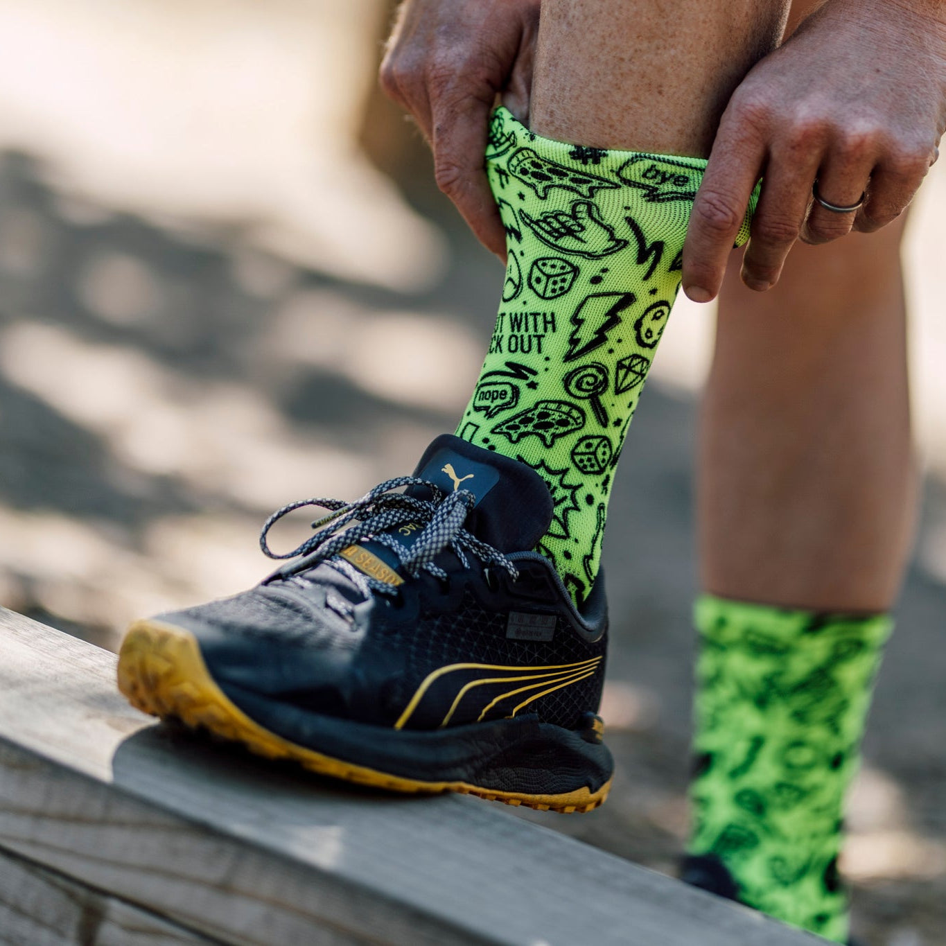 Fluo Doodle Socks
