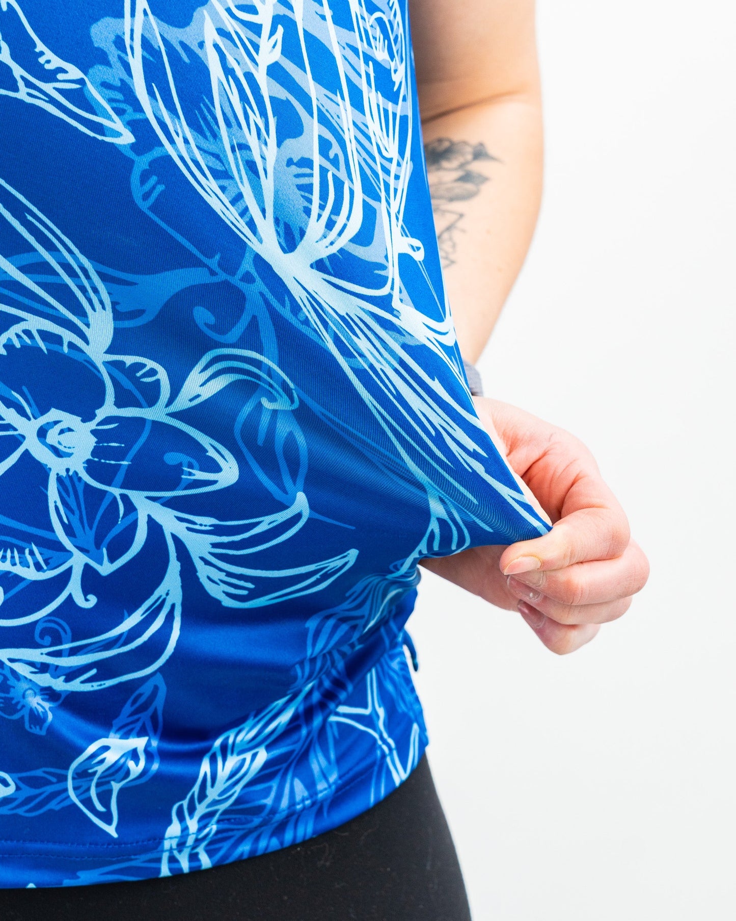 Women's Cabo Ocean sandals in vibrant blue with a stylish design, featuring adjustable straps and a comfortable sole.