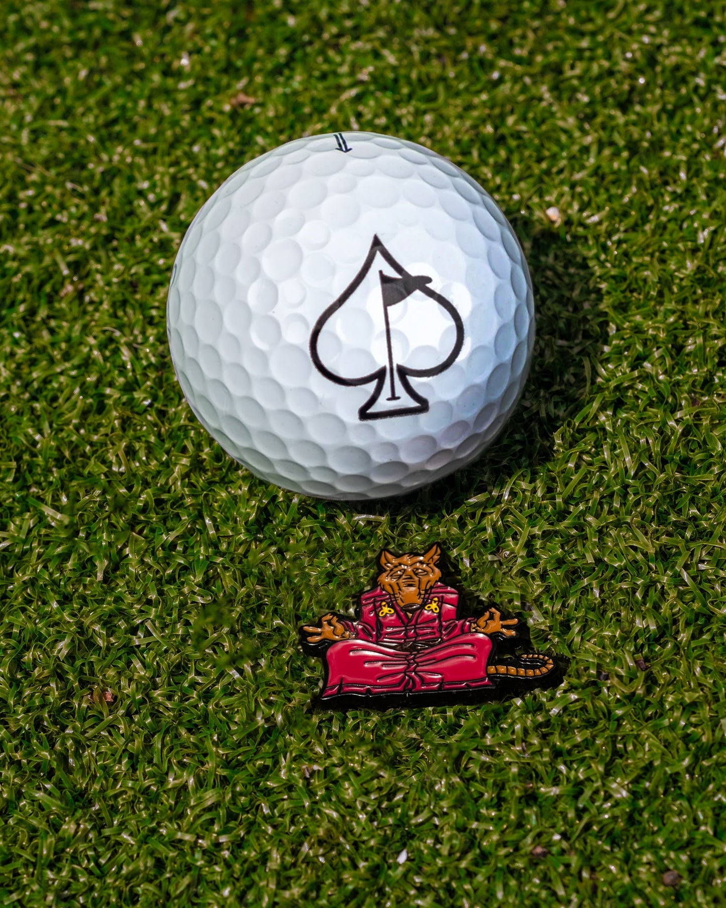 TMNT Splinter Ball Marker featuring a detailed design of Master Splinter, ideal for golf enthusiasts and Teenage Mutant Ninja Turtles fans.