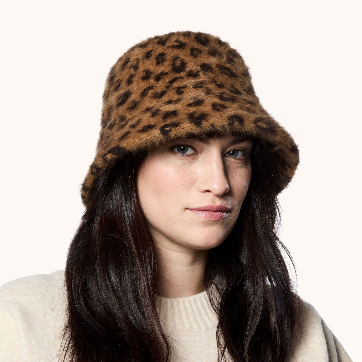 CARLOTTA-HAIRY MATERIAL SMALL CLOCHE