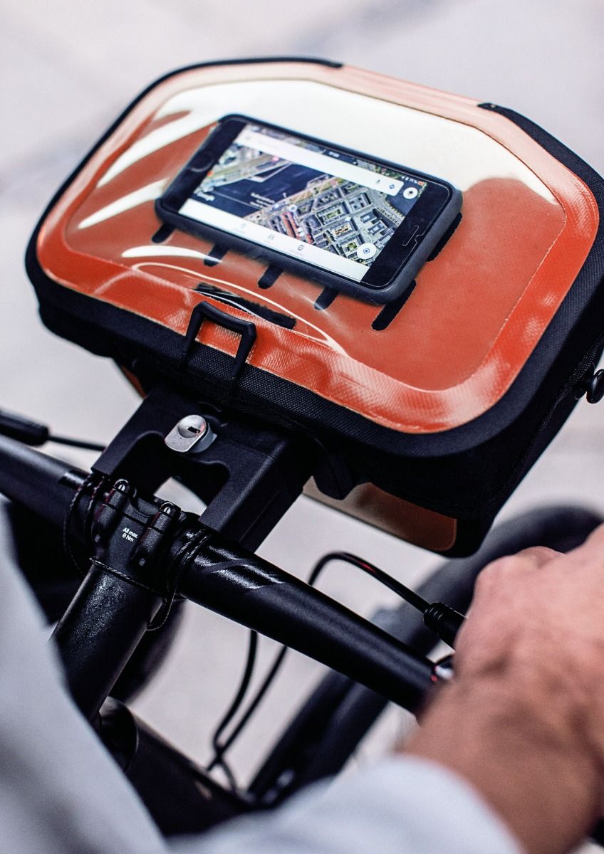 ORTLIEB HANDLEBAR BAG ULTIMATE SIX FREE