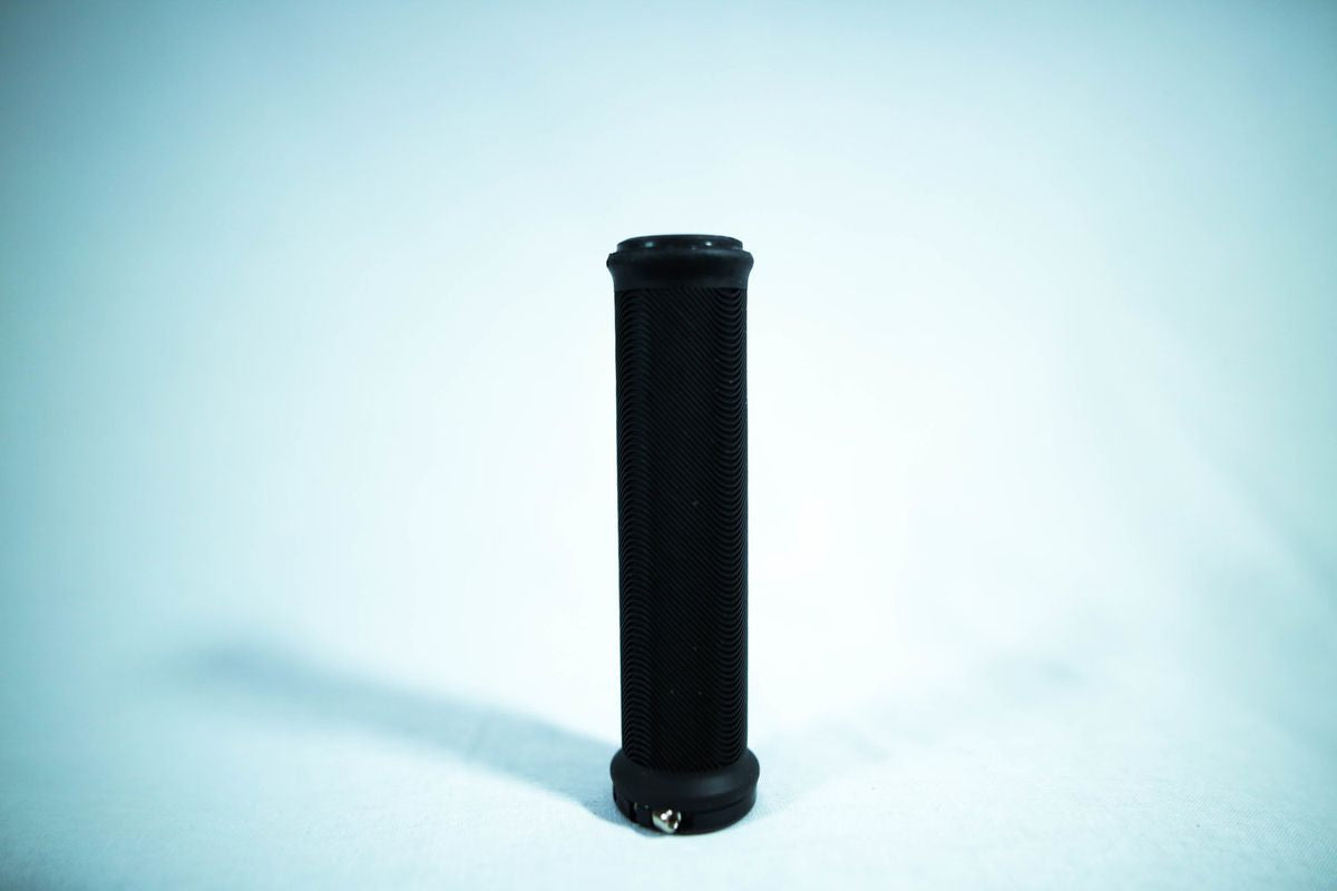 Sensus poignée Swayze Lite V2.1 avec bague de serrage Noir/Blanc/Noir